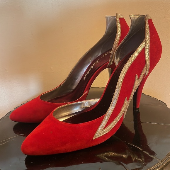 Sexy red lightning ⚡️ bolt pumps by Kathryn Amberleigh size 9.5 US - Picture 3 of 8